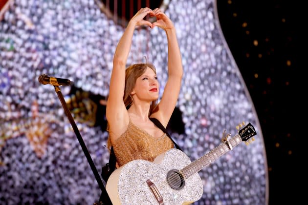 taylor-swift-1989-chart.jpg Taylor Swift | The Eras Tour - Second Night - Credit: John Shearer/Getty Images