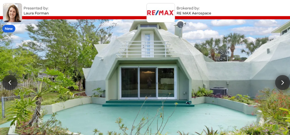 Exterior de la casa futurística a la venta en la Florida.