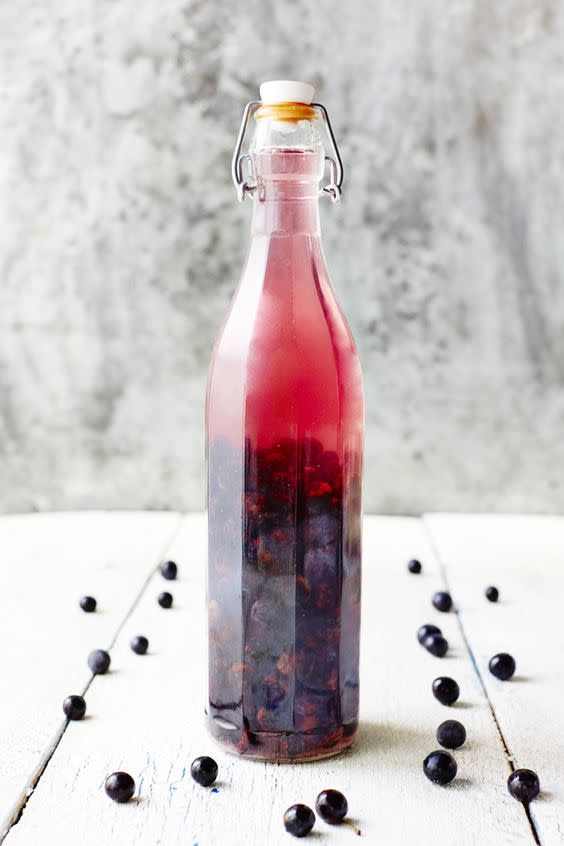 <p>You just can't go wrong giving the boozy gift of homemade blackberry gin.<a rel="nofollow noopener" href="http://www.jamieoliver.com/news-and-features/features/sloe-gin-recipe/#Wtzq6HlDoLcwrIVl.97" target="_blank" data-ylk="slk:[Photo: Jamie Oliver];elm:context_link;itc:0;sec:content-canvas" class="link "><em> [Photo: Jamie Oliver]</em></a> </p>