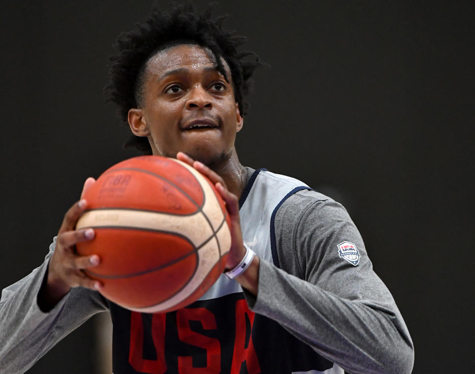 EL SEGUNDO, CA - AUGUST 15: De'Aaron Fox #20 shoots a free throw during the 2019 USA Men's National Team World Cup training camp at UCLA Health Training Center on August 15, 2019 in El Segundo, California.  (Photo by Jayne Kamin-Oncea/Getty Images)