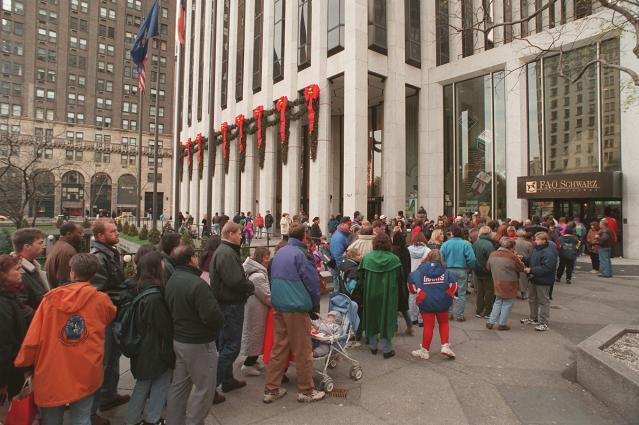 Iconic Midtown FAO Schwarz Will Close In July - Gothamist