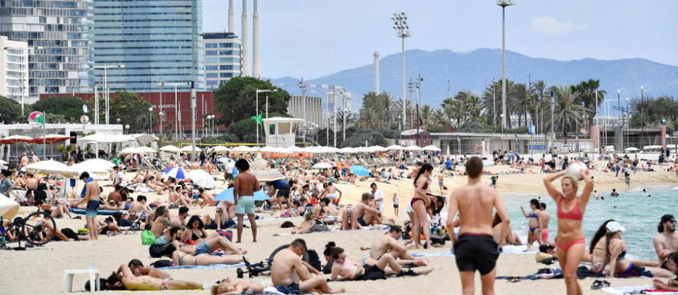 L'Espagne a vu les arrivées s'effondrer de 77 % en 2020 après avoir accueilli 83,5 millions de visiteurs en 2019.
