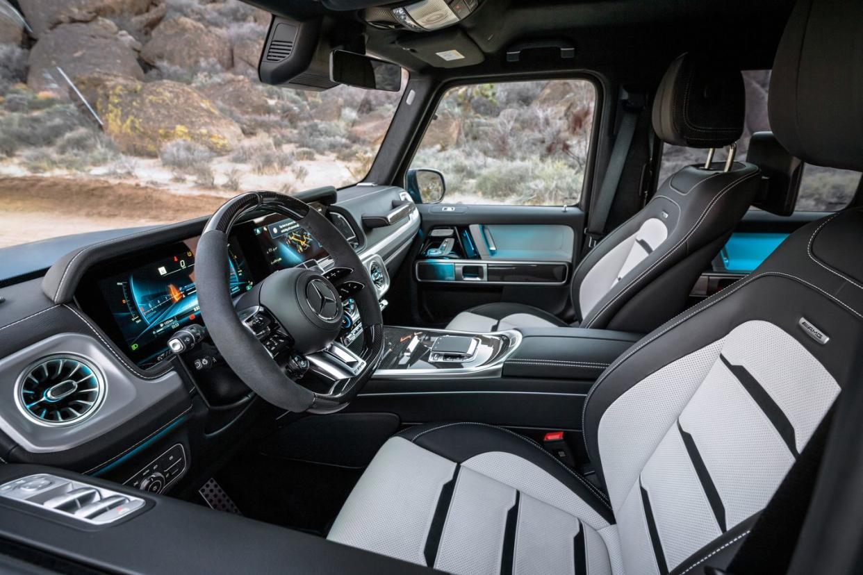 2025 mercedes amg g63 interior