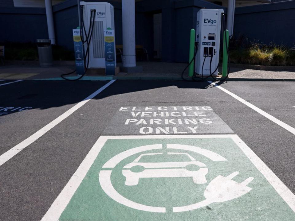 Several Major Automakers Pledge To Expand Electric Vehicle Charging Network Throughout U.S.