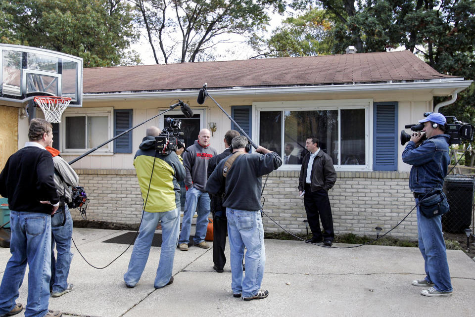 Samuel Wurzelbacher speaks to the media outside his home in Holland, Ohio, on Oct. 16, 2008. (J.D. Pooley / Getty Images file)