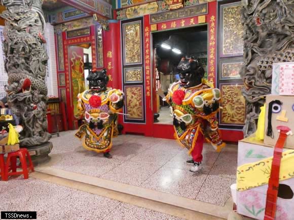 宜蘭東嶽廟通過一一二年度低碳寺廟認證的廟宇。（記者董秀雲攝）