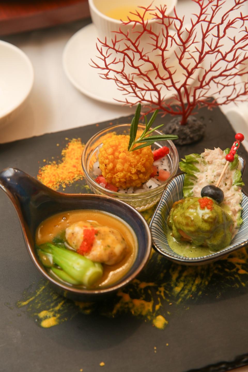 The Harmony Trio Supreme features three appetisers like a Crispy Lychee Shrimp Ball, Scallop with Lettuce and Tuna, and Black Truffle Shrimp Paste.