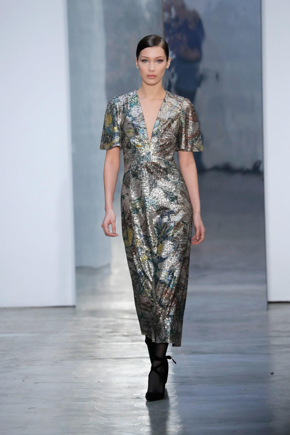 <p>Bella Hadid stormed the runway for Carolina Herrera<span>'s AW17 collection at NYFW</span></p>