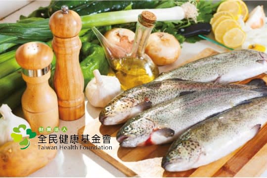 建議若要吃魚，可以選擇小型的魚種，如鯖魚、四破魚、秋刀魚、肉鯽魚、鱸魚等，重金屬殘留量相對較低。