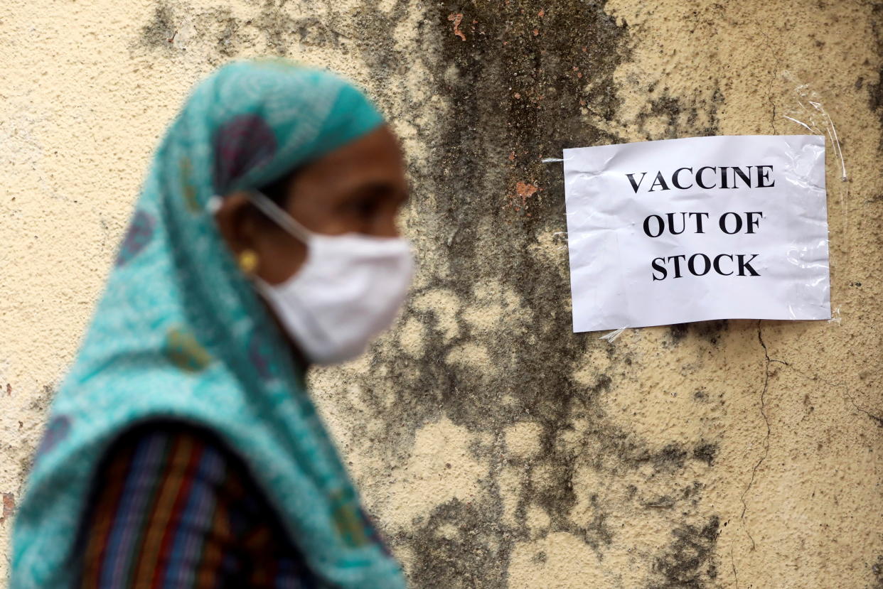 A notice about the shortage of coronavirus disease (COVID-19) vaccine supplies is seen at a vaccination centre, in Mumbai, India, April 8, 2021. (Francis Mascarenhas/Reuters)
