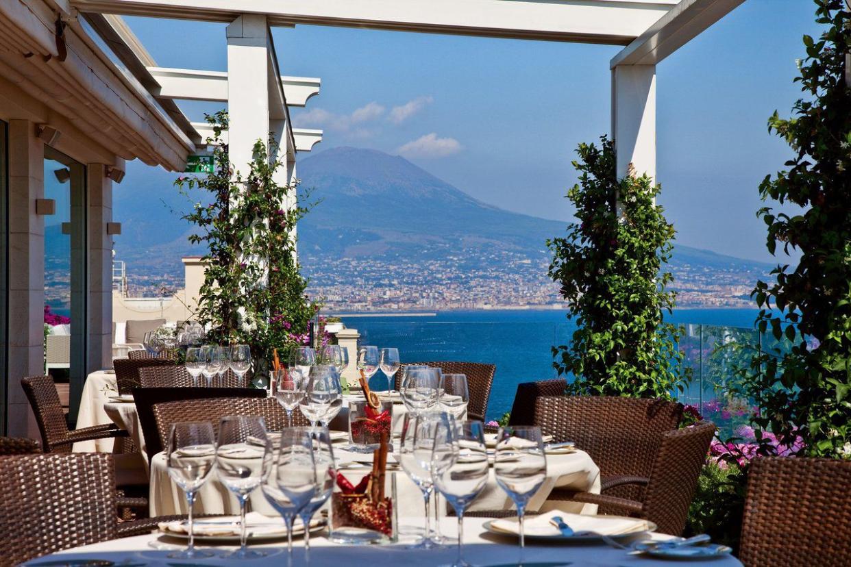 Grand Hotel Vesuvio | Naples, Italy