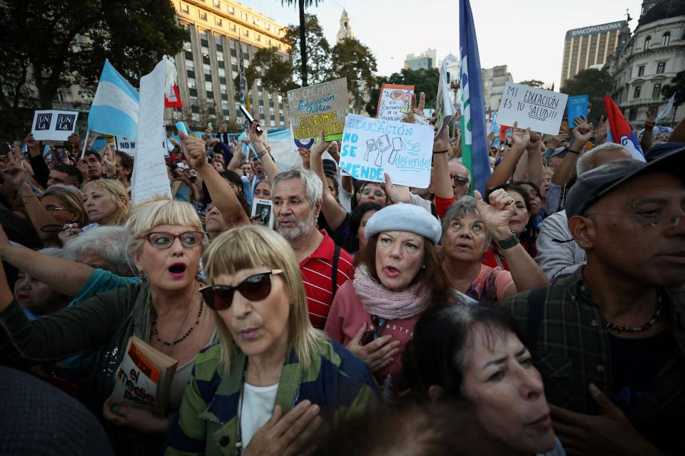 Manifestación a favor de la universidad pública. 