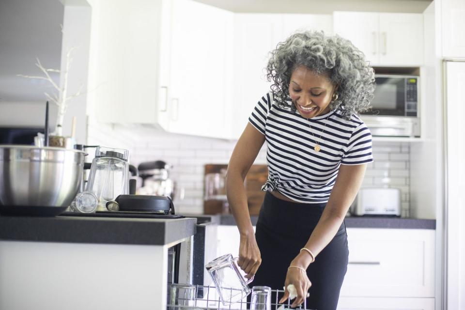 how to clean dishwasher