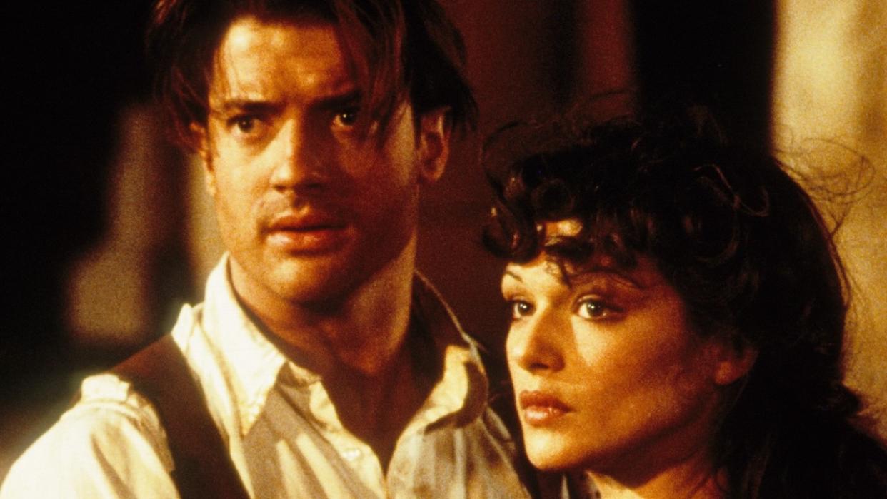  Rachel Weisz and Brendan Fraser in The Mummy 