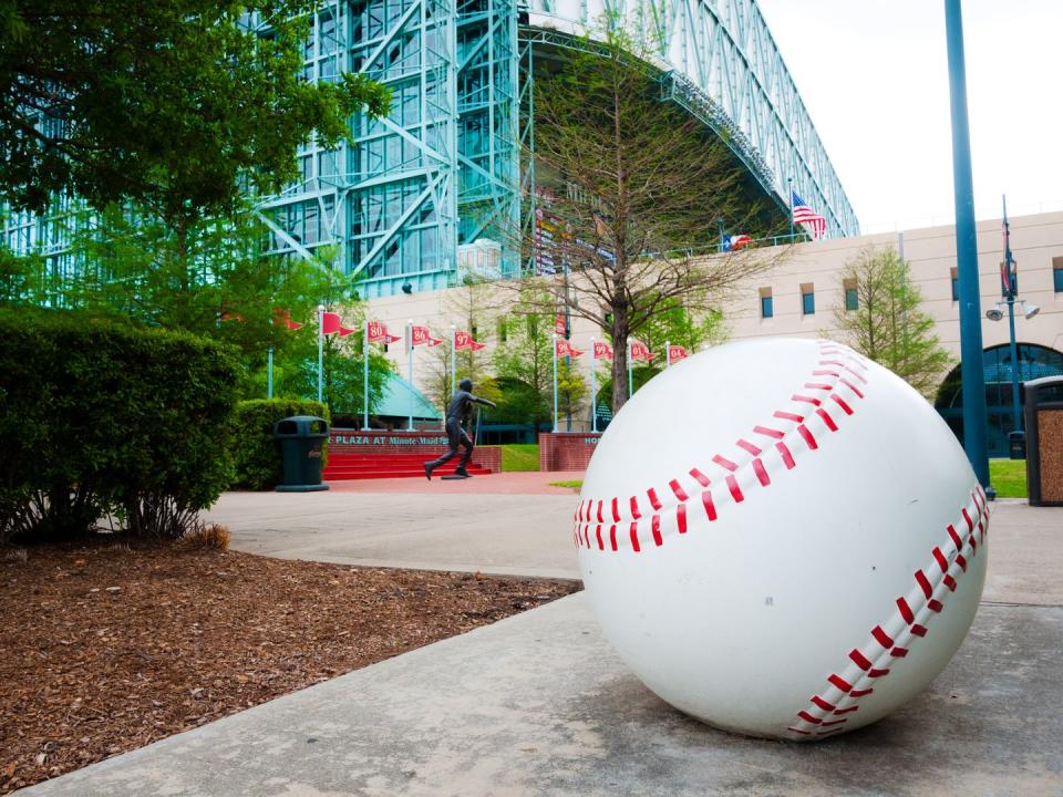 houston astros field, minute maid park, baseball ballpark