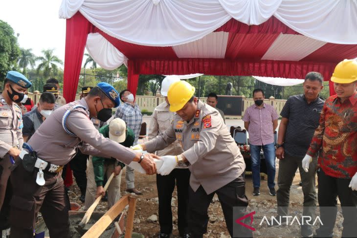 Peletakan batu pertama gedung utama Polres Bogor di Cibinong, Kabupaten Bogor, Jawa Barat, Kamis (9/6/2022). ANTARA/HO-Humas Pemkab Bogor