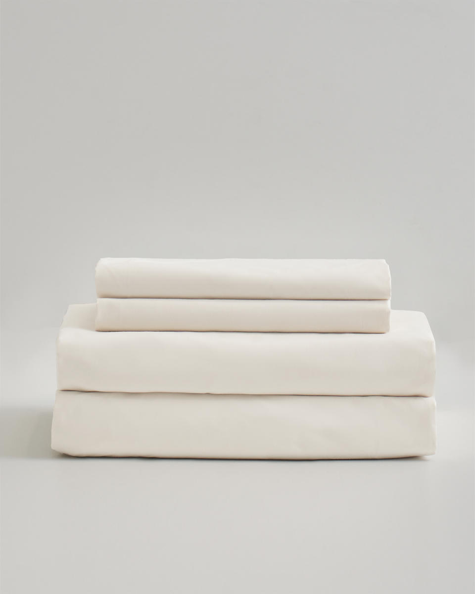 <p><a href="https://go.redirectingat.com?id=74968X1596630&url=https%3A%2F%2Fwww.onequince.com%2Fhome%2Fclassic-organic-percale-sheet-set%3Fcolor%3Dwhite%26tracker%3Dcollection_page__home%252Fsheets-and-pillowcases__Luxe%2BSheet%2BSets__0&sref=https%3A%2F%2Fwww.cosmopolitan.com%2Flifestyle%2Fg35994461%2Fbest-percale-sheets%2F" rel="nofollow noopener" target="_blank" data-ylk="slk:Shop Now;elm:context_link;itc:0;sec:content-canvas" class="link ">Shop Now</a></p><p>Classic Organic Percale Sheet Set</p><p>onequince.com</p><p>$99.90</p><span class="copyright">Quince</span>