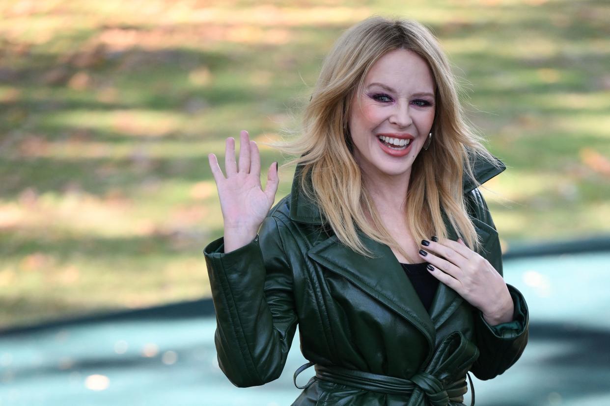 Australian singer Kylie Minogue arrives to attend the catwalk presentation for British fashion house Burberry's Spring/Summer 2024 collection, at London Fashion Week in London, on September 18, 2023. (Photo by Daniel LEAL / AFP) (Photo by DANIEL LEAL/AFP via Getty Images)