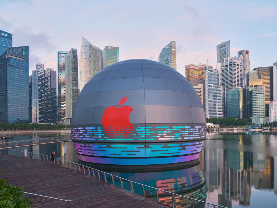 Apple Marina Bay Sands, the first Apple store that sits on the water, is opening soon to customers in Singapore. (PHOTO: Apple)