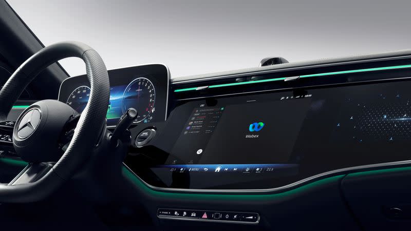 Illustration of Cisco's Webex system on Mercedes-Benz E-Class dashboard