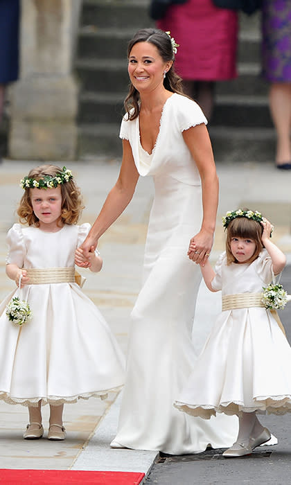 Pippa acting as Kate's maid of honour.