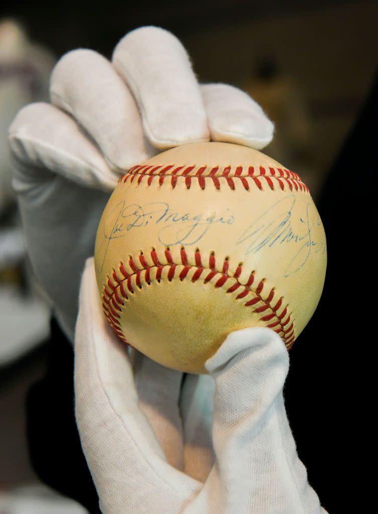 Joe Dimaggio and Marilyn Monroe Baseball