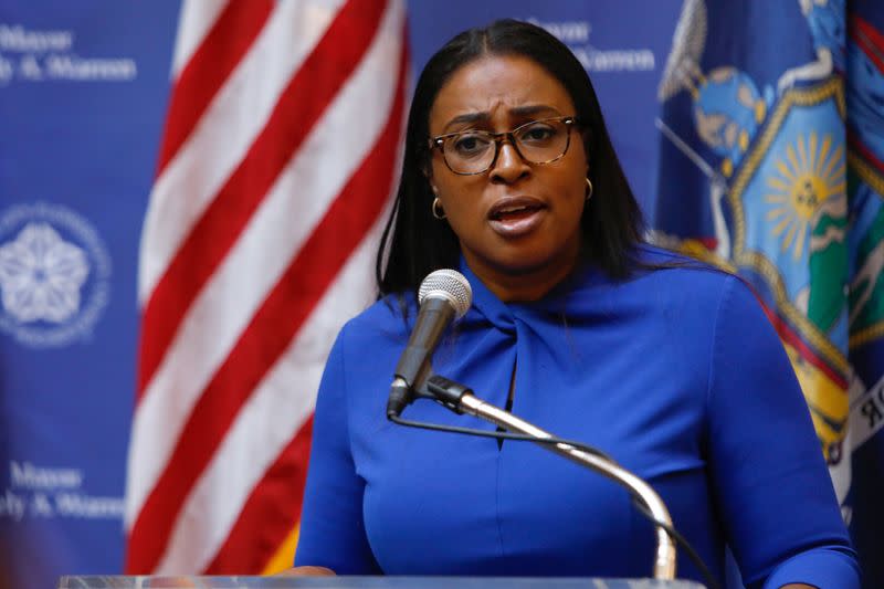 Mayor Warren speaks to press in Rochester, New York