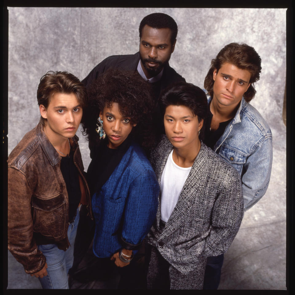 Johnny Depp, Holly Robinson Peete, Steven Williams, Dustin Nguyen and Peter DeLuise, 21 Jump Street, 1987