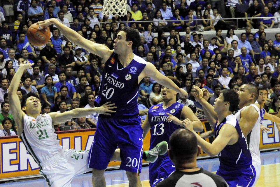 Greg Slaughter, center, NLEX Road Warriors (NPPA)