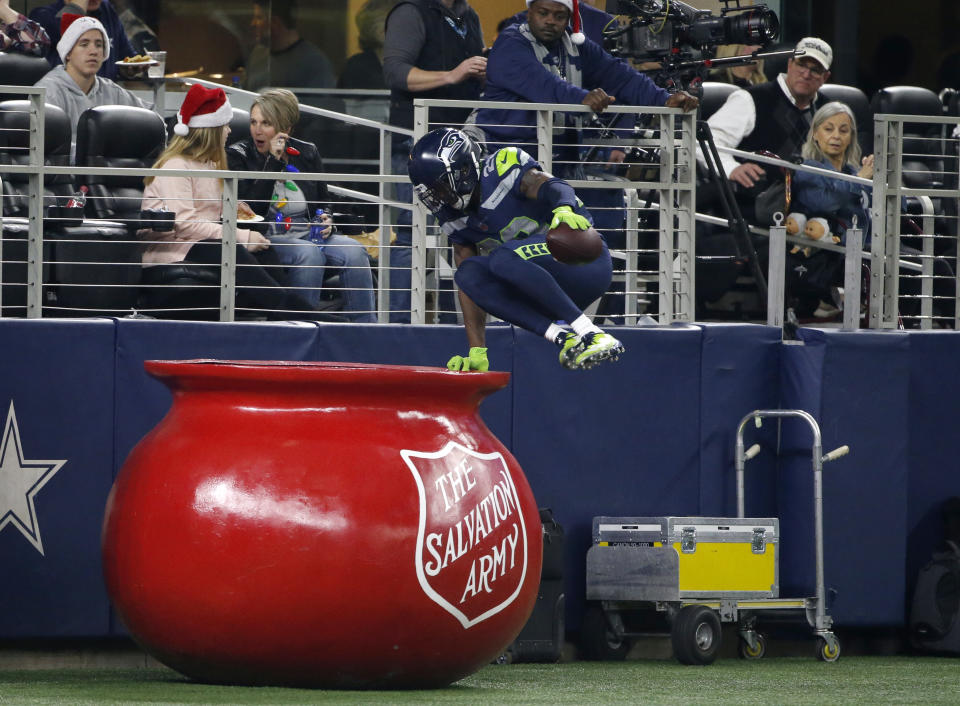 Justin Coleman took advantage of Dak Prescott's giving spirit on Sunday. (AP) 