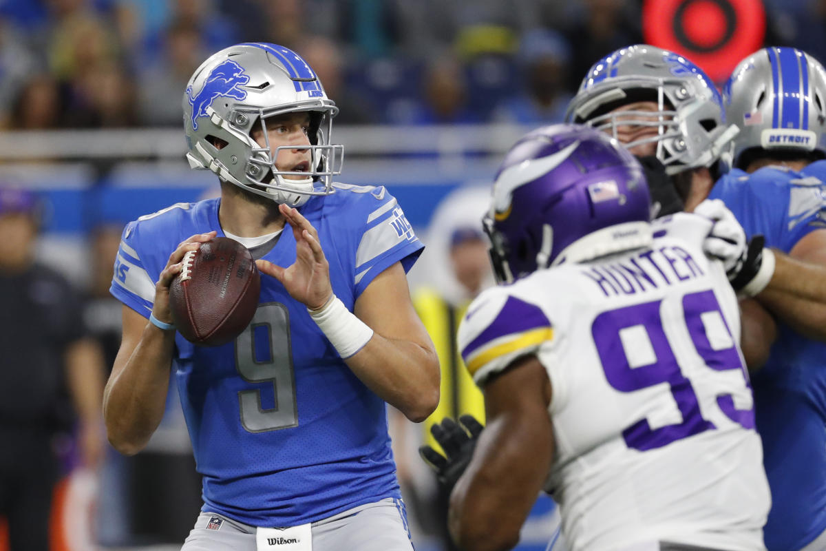 Matthew Stafford tops 20,000 yards passing