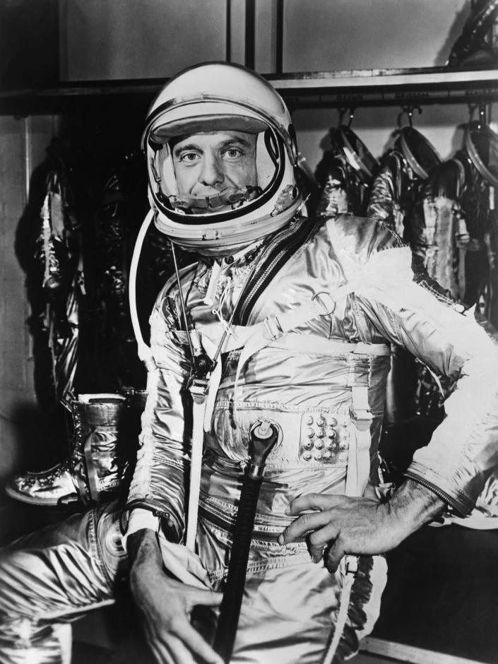 <p>In 1961, Shepard was the first American to reach space aboard the Freedom 7 Mercury capsule. Kraft directed Shepard's successful flight and would go on to direct several more, including every Mercury mission and some Gemini ones.<br></p>