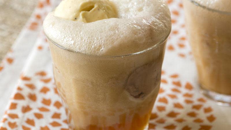 <p>Heard of a root beer float? Well, meet its seasonal cousin, the pumpkin beer float. Just swap the classic root beer recipe for a pumpkin beer, add <a href="https://www.thedailymeal.com/eat/most-searched-ice-cream-america?referrer=yahoo&category=beauty_food&include_utm=1&utm_medium=referral&utm_source=yahoo&utm_campaign=feed" rel="nofollow noopener" target="_blank" data-ylk="slk:vanilla and chocolate ice cream;elm:context_link;itc:0;sec:content-canvas" class="link ">vanilla and chocolate ice cream</a> and then you’ve created a pumpkin lover’s dream.</p> <p><a href="https://www.thedailymeal.com/recipe/pumpkin-beer-float?referrer=yahoo&category=beauty_food&include_utm=1&utm_medium=referral&utm_source=yahoo&utm_campaign=feed" rel="nofollow noopener" target="_blank" data-ylk="slk:For the Pumpkin Beer Float recipe, click here.;elm:context_link;itc:0;sec:content-canvas" class="link ">For the Pumpkin Beer Float recipe, click here.</a></p>