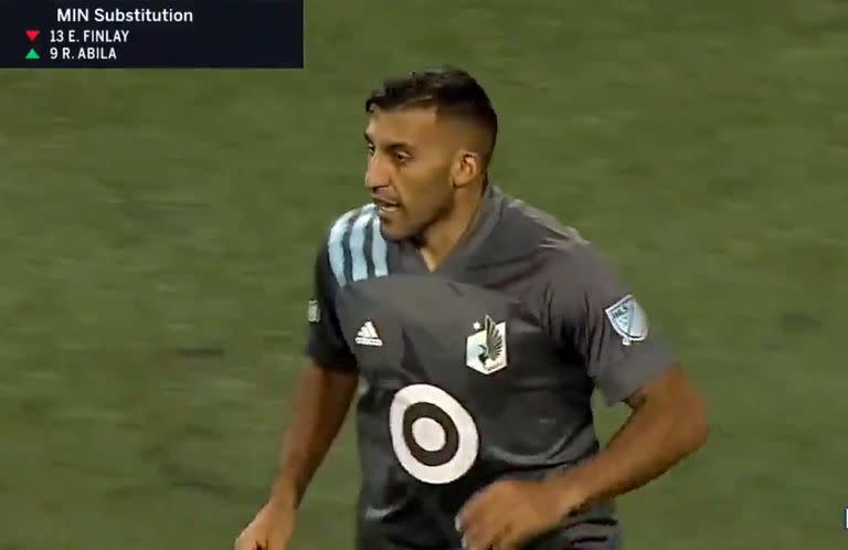 Wanchope Abila en su debut en Minnesotta