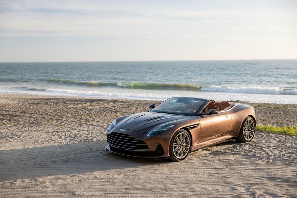 2024 aston martin db12 volante