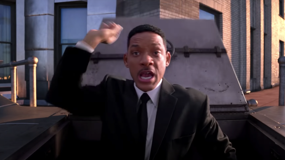 will smith men in black 3 trailer screenshot