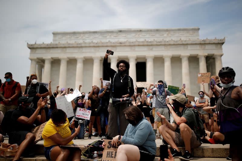 USA: PROPOSITION DÉMOCRATE POUR RÉFORMER LA POLICE APRÈS LA MORT DE FLOYD