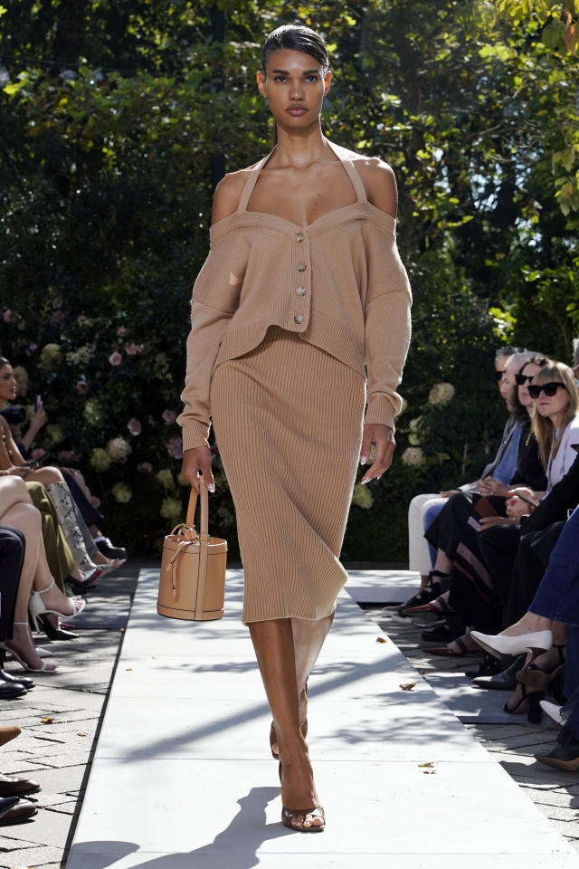 michael kors bags summer 2022