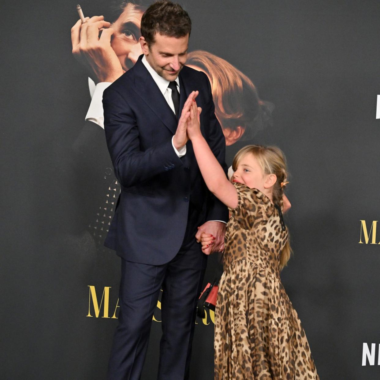  Bradley Cooper and daughter Lea. 