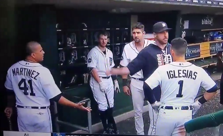 Justin Verlander and Victor Martinez argue in the Tigers dugout. (MLB Network)