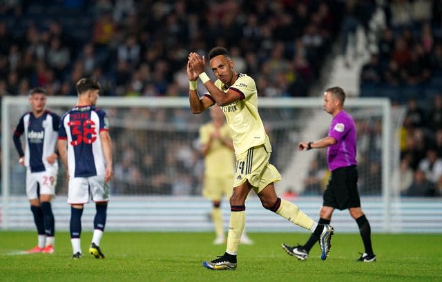 Pierre-Emerick Aubameyang claps the Arsenal fans