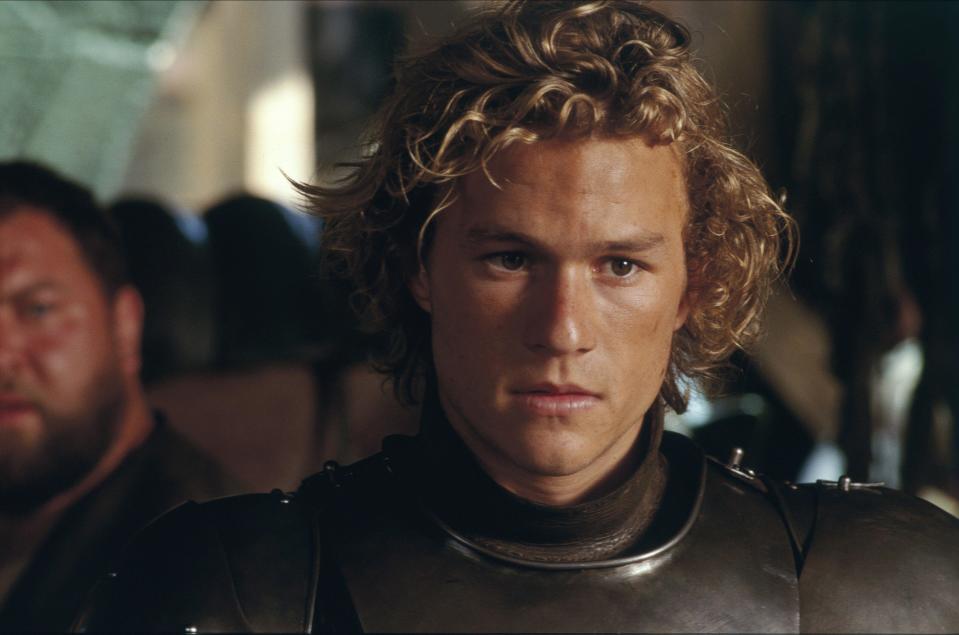 Heath Ledger Film: A Knight'S Tale (USA 2001) Characters: Sir William Thatcher  Director: Brian Helgeland 08 March 2001   **WARNING** This Photograph is for editorial use only and is the copyright of COLUMBIA and/or the Photographer assigned by the Film or Production Company and can only be reproduced by publications in conjunction with the promotion of the above Film. A Mandatory Credit To COLUMBIA is required. The Photographer should also be credited when known. No commercial use can be granted without written authority from the Film Company.