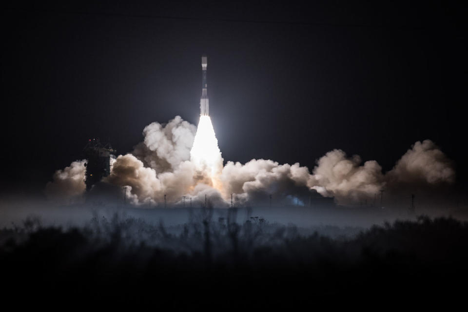 The United Launch Alliance Delta II rocket carrying the Joint Polar Satellite System-1 (JPSS-1) weather satellite for NASA and NOAA lifts off from Space Launch Complex 2 at Vandenberg Air Force Base, California on Nov. 18, 2017. <cite>United Launch Alliance </cite>