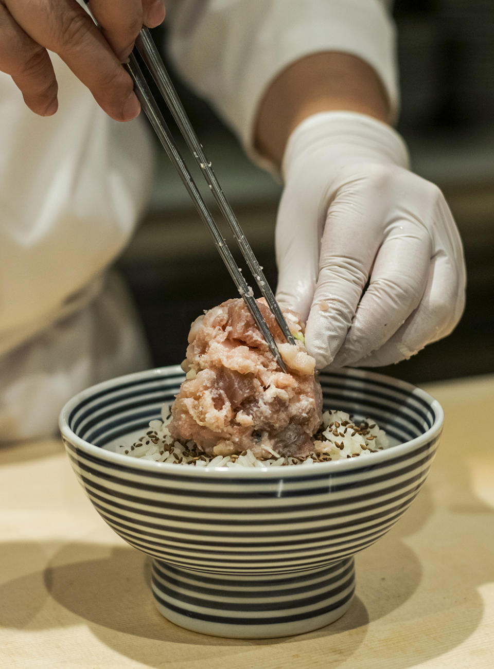 東涌美食︱東京過江得獎丼飯店  名貴「魚生山」飯  配鯛魚湯變泡飯