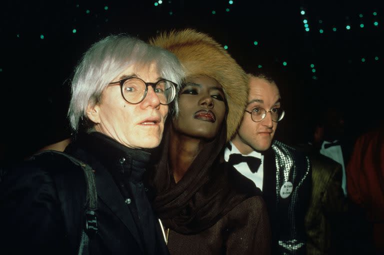 Una musa para dos: Jones junto a Andy Warhol y Keith Haring