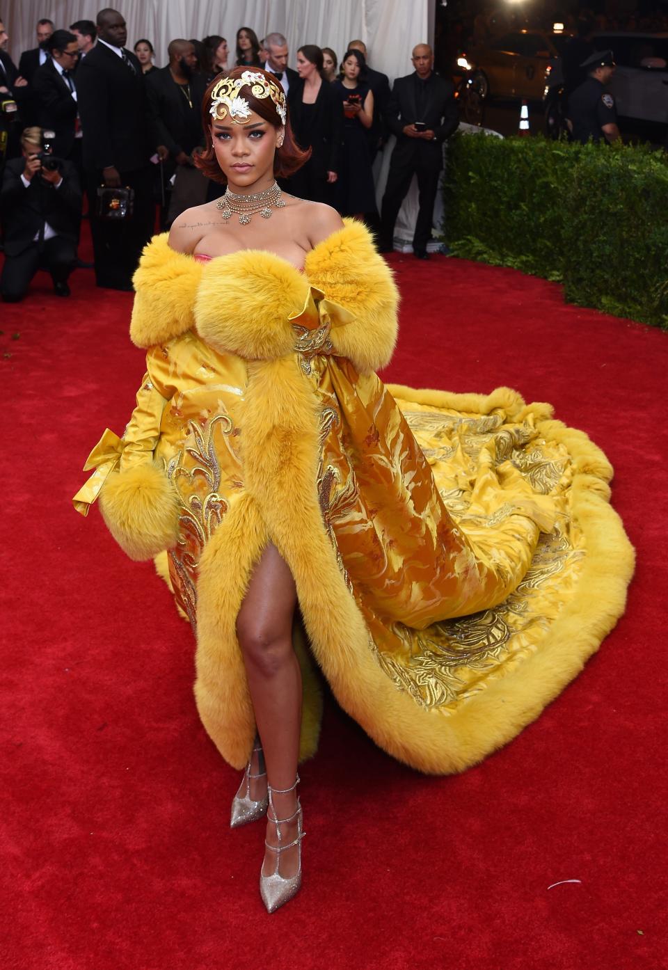 <h1 class="title">Rihanna in Guo Pei</h1><cite class="credit">Photo: Getty Images</cite>