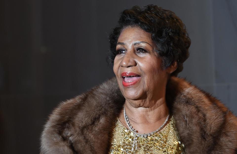 Aretha Franklin poses on the red carpet before the 38th Annual Kennedy Center Honors December 6, 2015 in Washington, DC: Molly Riley/Getty