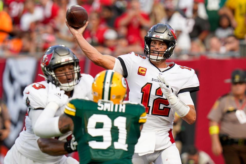 BUCCANEERS-HURACÁN (AP)