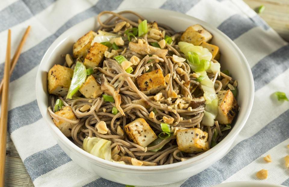 Sesame Noodles With Spicy Peanut Sauce