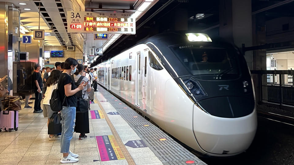 台鐵EMU3000城際列車（圖／資料照片，圖源：台鐵供給）